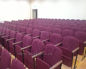 Зале Дома культуры с креслами Театральное - 2Н